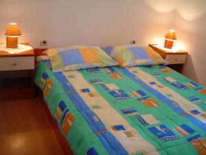 Apartments & Rooms Lo & Mar