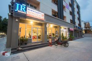 Jr Mansion On Nut Soi 25 - Aparthotels, Bangkok