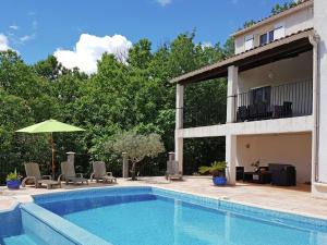 Villas Beautiful holiday home in Courry with private pool : photos des chambres