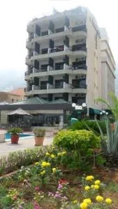 Holiday Suites Hotel & Beach Resort - ‘Ajaltūn