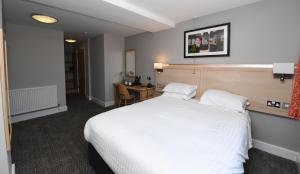 Double Room room in Crown Droitwich by Marston's Inns