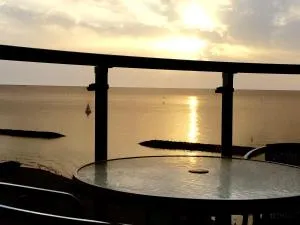 拉斐尔公寓式酒店 - Rishpon