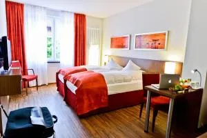 克劳斯特花园酒店 - 凯沃拉尔