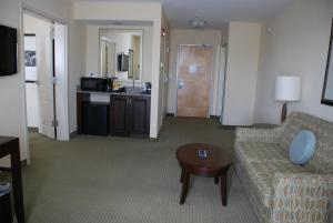 One Bedroom Evolution Suite room in Hilton Garden Inn Lakeland