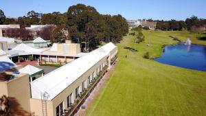 Lakeside Hotel and Conference Centre