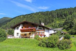 Appartements Zangerle - 4hvězdičkové hotely ve městě Pettneu am Arlberg