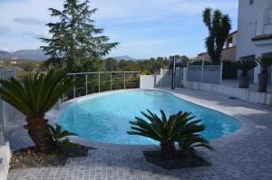 Villas Belle maison avec piscine dans les hauteurs a Saint Raphael : photos des chambres