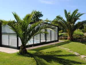 Maisons de vacances Elegant Retreat with Pool : photos des chambres