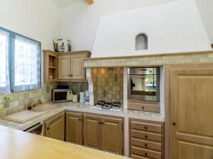 Villas Villa in Saint-Antonin with Private Pool : photos des chambres