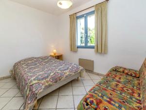 Villas Villa in Saint-Antonin with Private Pool : photos des chambres