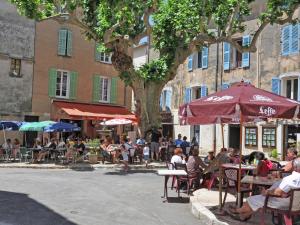 Villas Villa in Saint-Antonin with Private Pool : photos des chambres