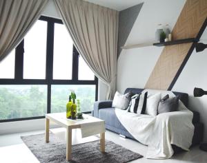 Stylish Apartment - Saujana Impian, Kajang 3R 2B fits 5 - 4hvězdičkové hotely ve městě Kajang