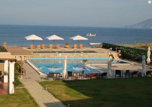 Vina Beach Hotel Skyros Greece