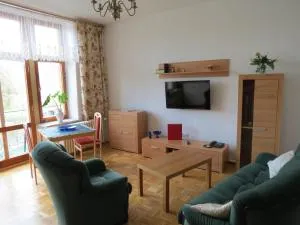 Hotel-Pension SCHLOSS -MIRAMAR - Selb