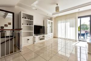 New townhouse in El Duque Joyas