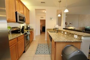 Shoreway Condo #231531
