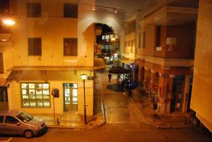 Two-Bedroom Apartment room in Artistic 2 bedroom apt in Athens centre! LA1