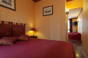 Hotels Hotel du Chateau : Chambre Quadruple