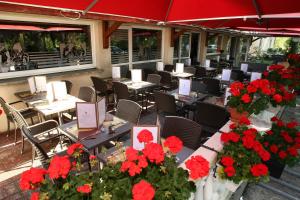 Hotels Logis Bagatelle - 51530 Dizy : photos des chambres