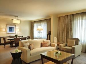Grand Executive Suite room in Grand Hyatt Istanbul