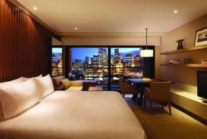 One King Harbour View room in Park Hyatt Sydney