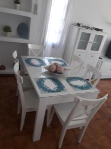 Villa Corona Roses