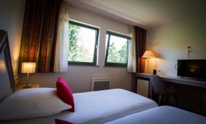 Hotels Hotel Le Menestrel : photos des chambres