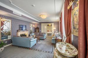 Royal Suite room in Imperial Hotel & Restaurant