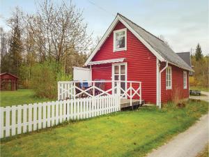 Three-Bedroom Holiday Home in Svangsta, Prázdninové domy - Svängsta