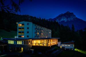 Double Room with Balcony room in Hotel Boboty