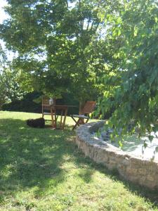 Maisons d'hotes Les Chambres d'Hotes de la Ferrage : Studio Supérieur (2 Adultes)