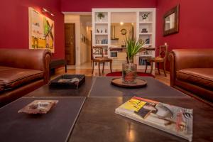 Elegant Supercentral Apartment