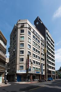 5F, No. 156-2, Taiyuan Road, Datong District 
 103 Taipei, Taiwan.