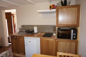 Valley View Apartment