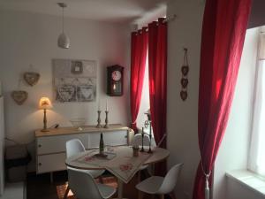 Appartements Coeur d'elsass ST ELOI appartement avec parking : photos des chambres