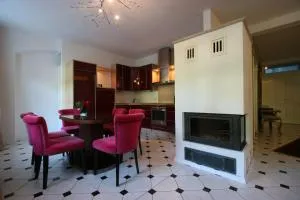 Apartmenthaus Albrechtsburg - Бад-Шандау