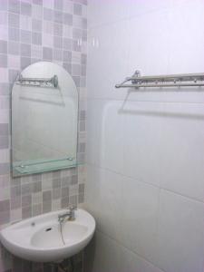 Apartment The Suites Metro by Yudis