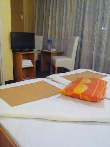 Double or Twin Room with Bathroom room in B&B Izvor