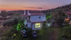 Pagona House - Toroni