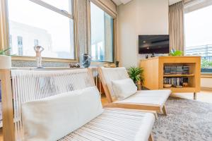 #1003 Cartwright - Stylish & Central