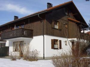 Nice holiday home with oven 18km from Oberstaufen