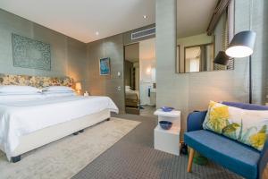 #1101 Cartwright - Chic Downtown Apartment