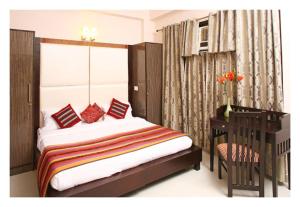 Evergreen 2BHK Service Apartment Vasant Kunj Fortis ILBS