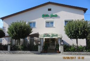 A Hotel Com Haus Berta Guest House Braunau Am Inn Austria