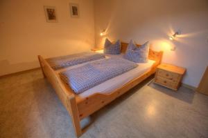 Two-Bedroom Apartment room in Ferienwohnungen Lindleshof