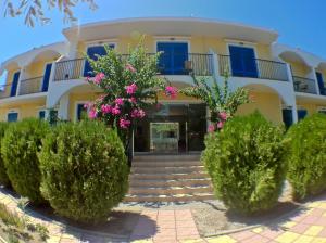 Castellania Hotel Apartments Tílos Greece