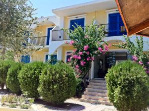 Castellania Hotel Apartments Tílos Greece