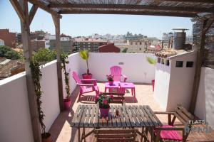 Apartment with Terrace room in Flats Friends Torres Quart