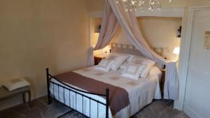 B&B / Chambres d'hotes Le Clos de La Muse : Chambre Double - Vue sur Jardin