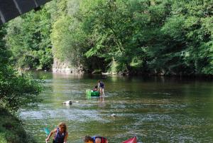 Campings Camping Du Pont De St Gal : photos des chambres